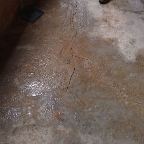 Tratamiento de fisuras en parqueadero de concreto Medellín abril 2019